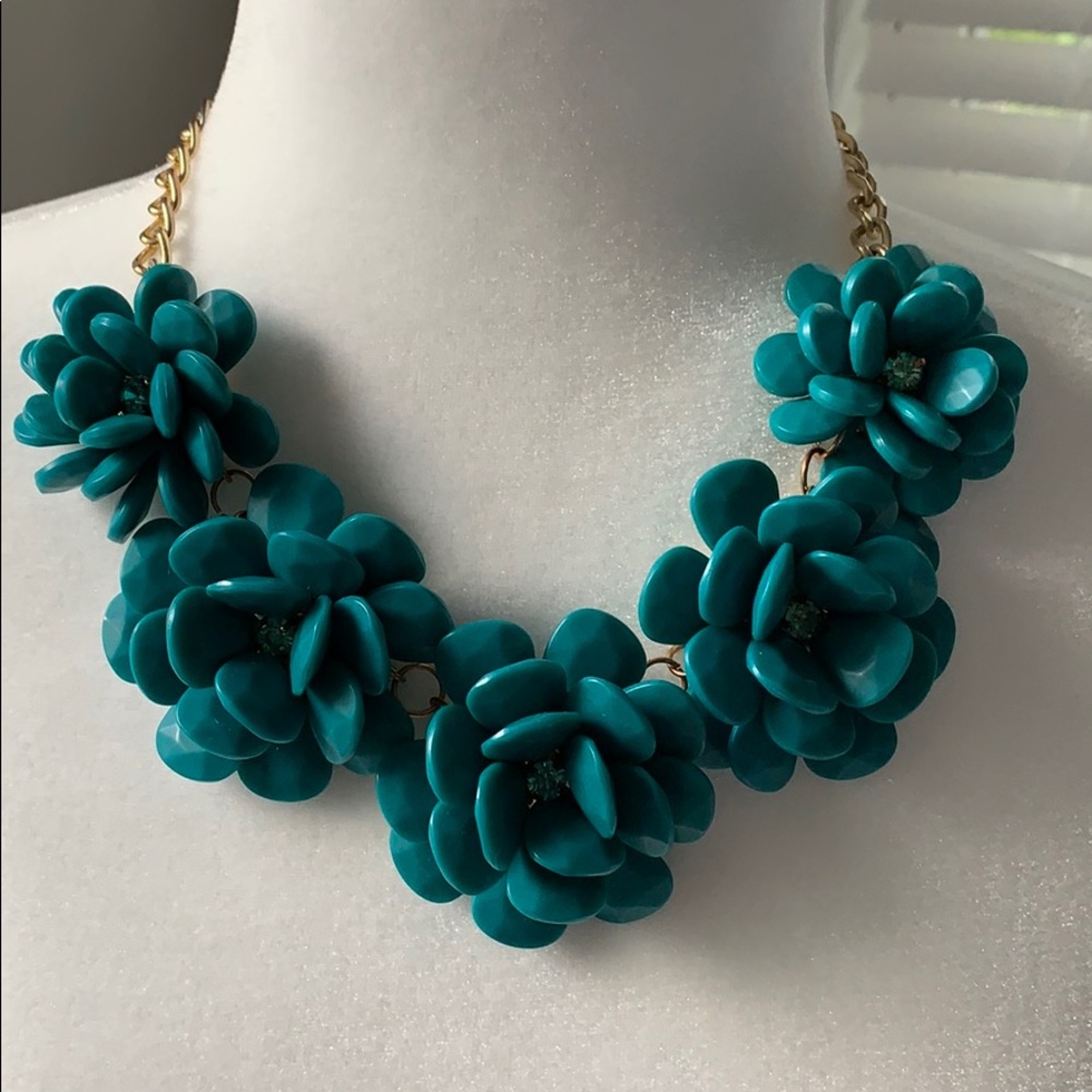 Adjustable green/blue statement necklace